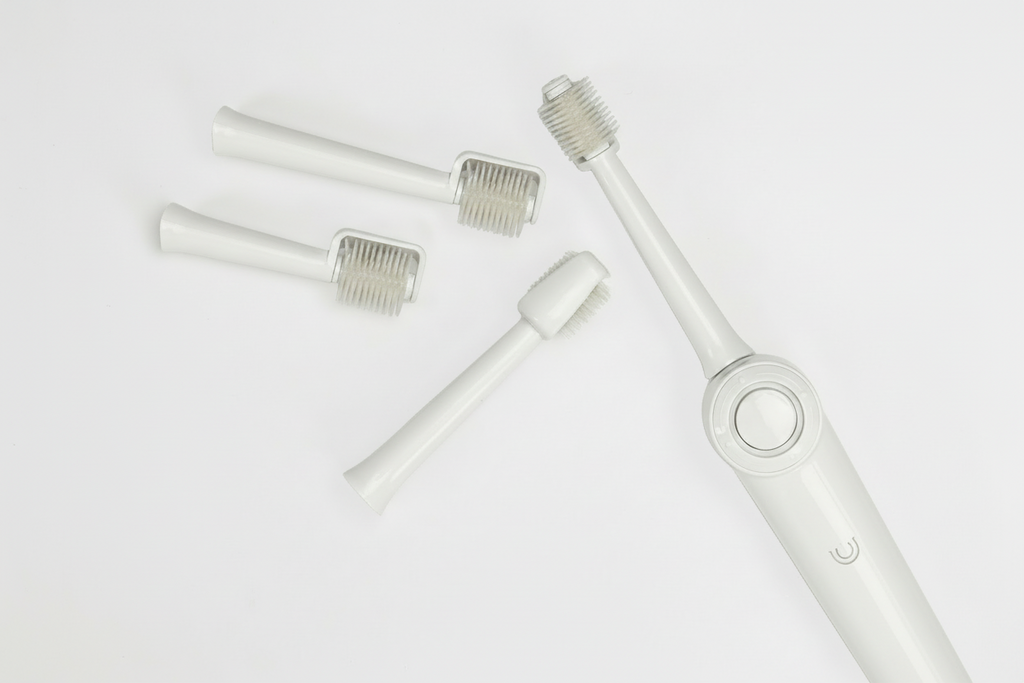 BRYTE 3 in 1 Zahnbürste